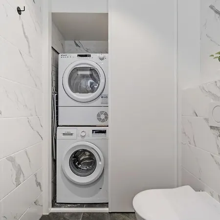 De Luxe 1 A Coucher, Centre Commercial, Piscine Et Fitness