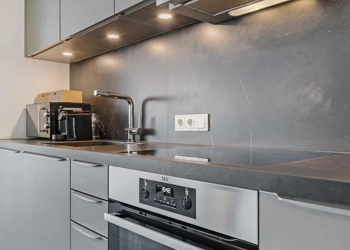 De Luxe 1 A Coucher, Centre Commercial, Piscine Et Fitness Apartament