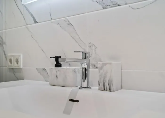 公寓 De Luxe 1 A Coucher, Centre Commercial, Piscine Et Fitness *